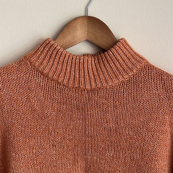 Aerie woven orange turtleneck - Picture 2 of 4